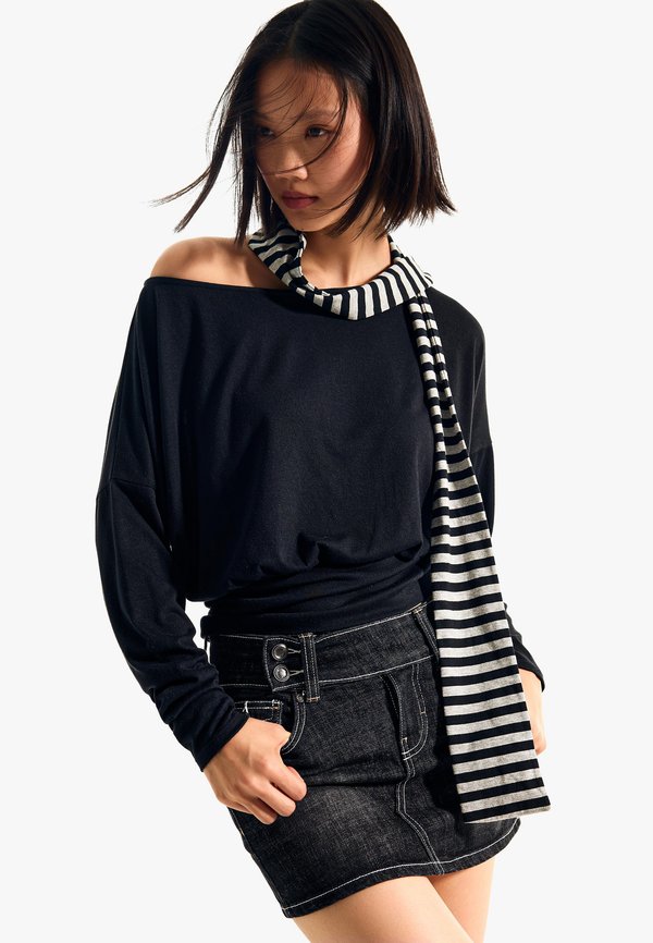 Bershka SKORT - A-line skirt - black