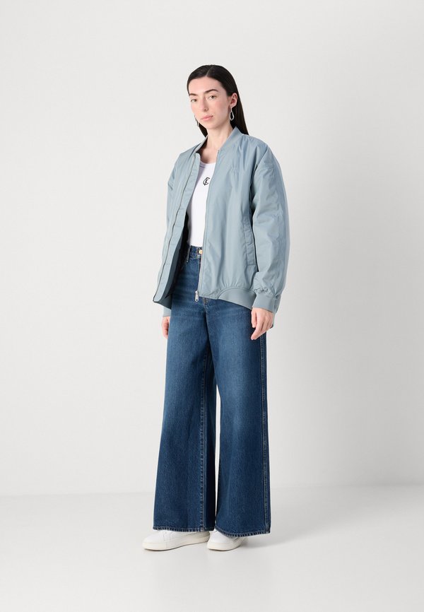 Calvin Klein Jeans THE ULTRA