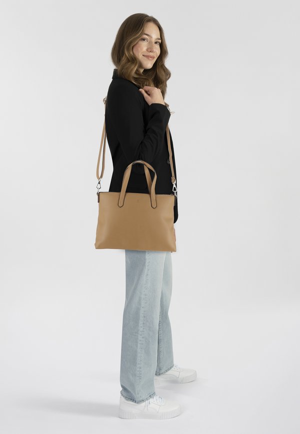 TOM TAILOR POPPY - Handbag - camel