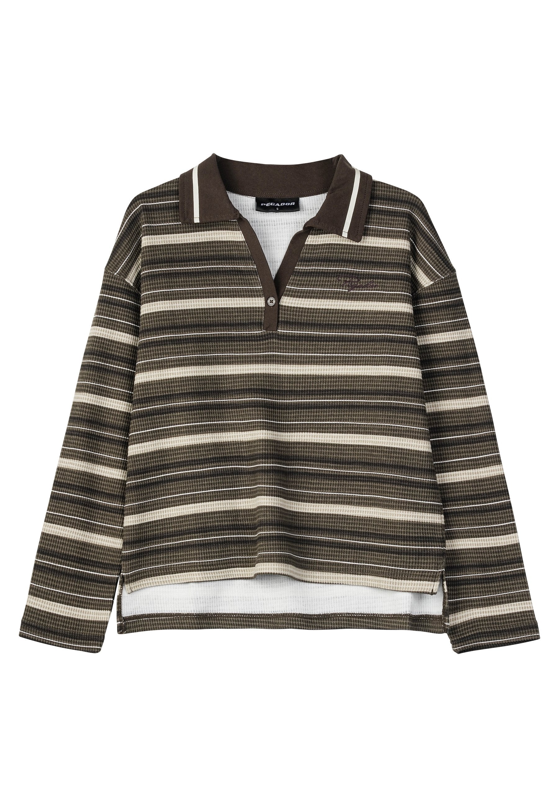 Braun-beige gestreiftes Langarm-Polohemd mit Kragen, strukturiertem Stoff und seitlichem Schlitz am Saum. Verfügt über eine Knopfleiste.