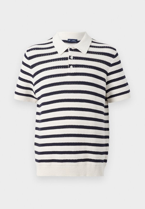 GAP STRIPE
