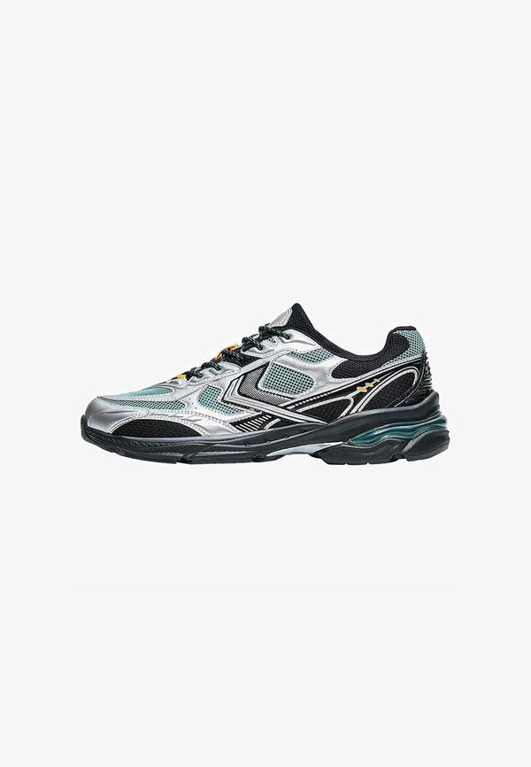 Bershka ASYMMETRIC  - Trainers - multi-coloured
