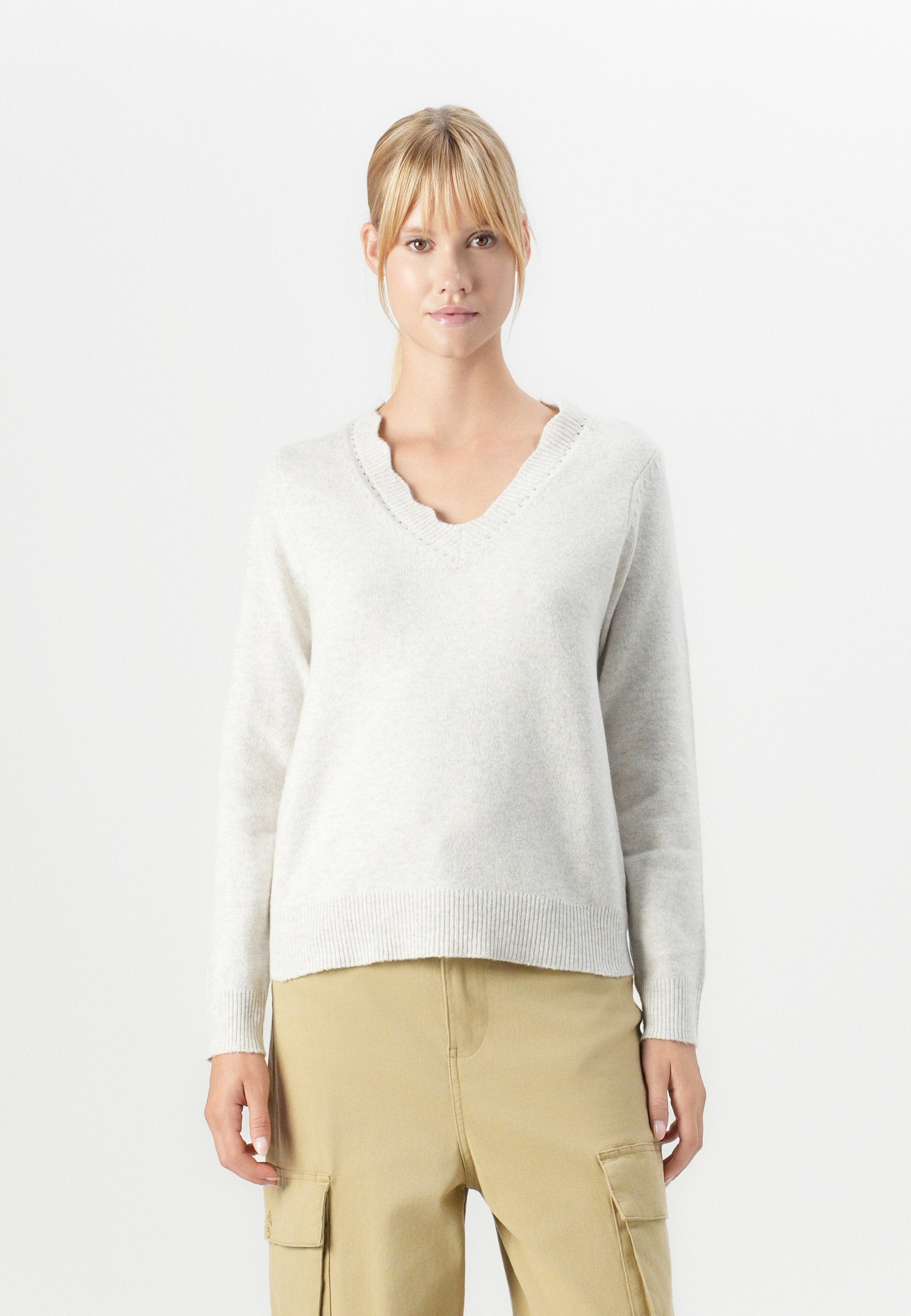 VILA Knitted VINIKOLINA V-neck
