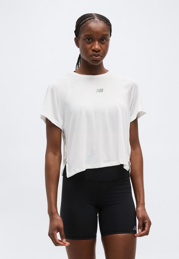 New Balance INFINITY PROPEL  - Sports T-shirt - white