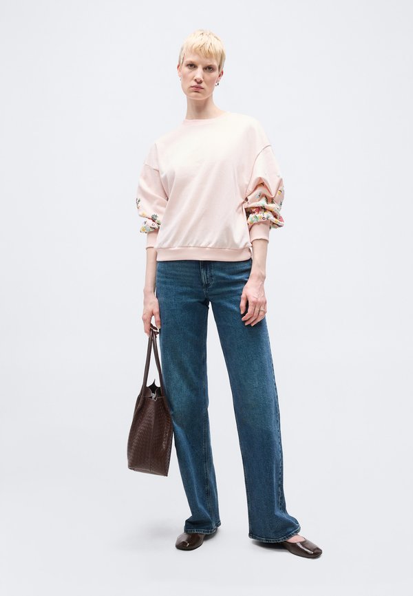 ONLY Tall ONLBROOKE O NECK FLOWER