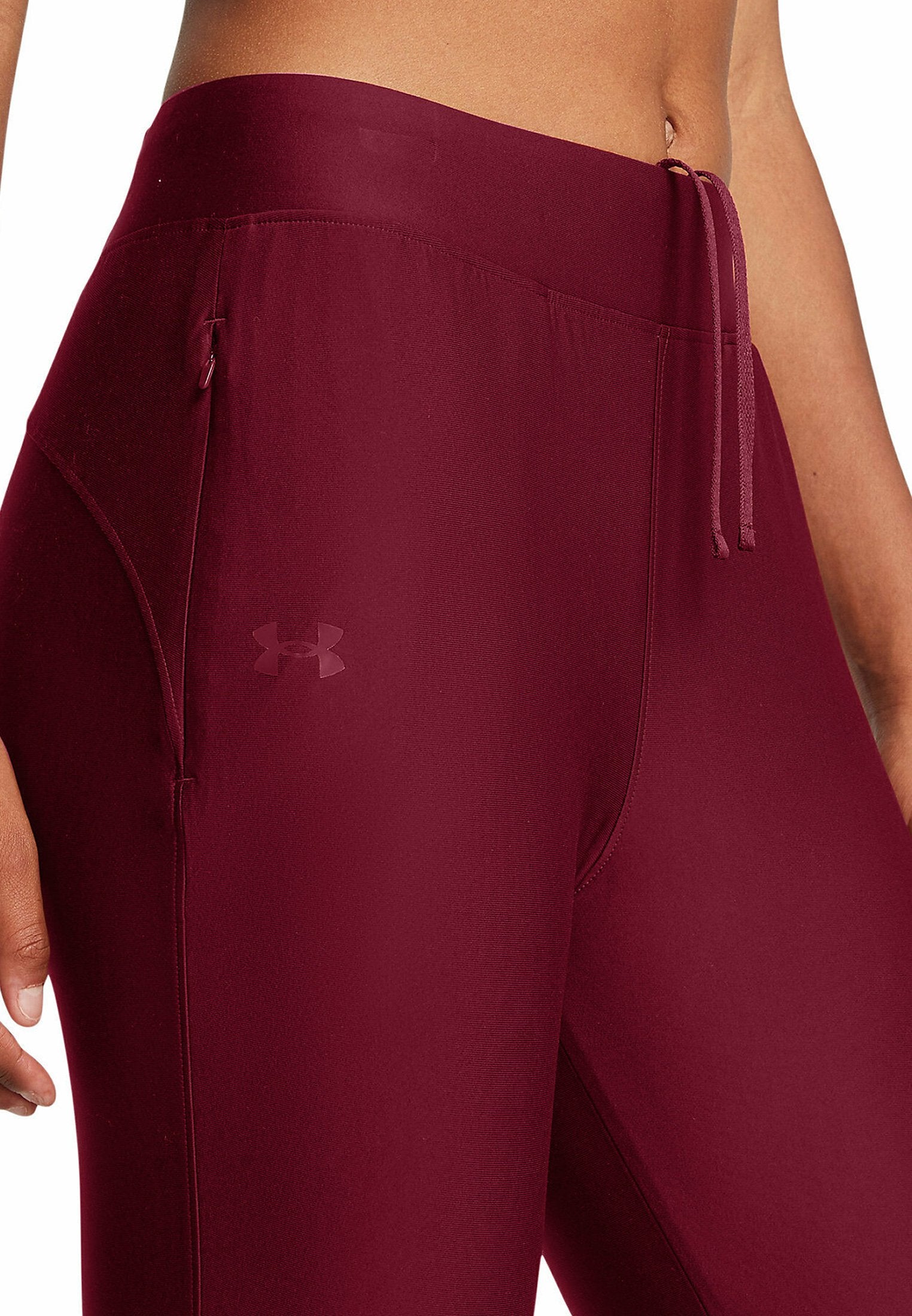 Under Armour  LAUNCH PRO
