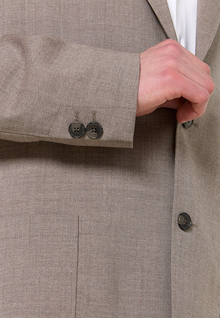 CLOSED RELAXED FIT