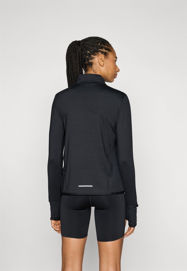 Nike Performance SWIFT