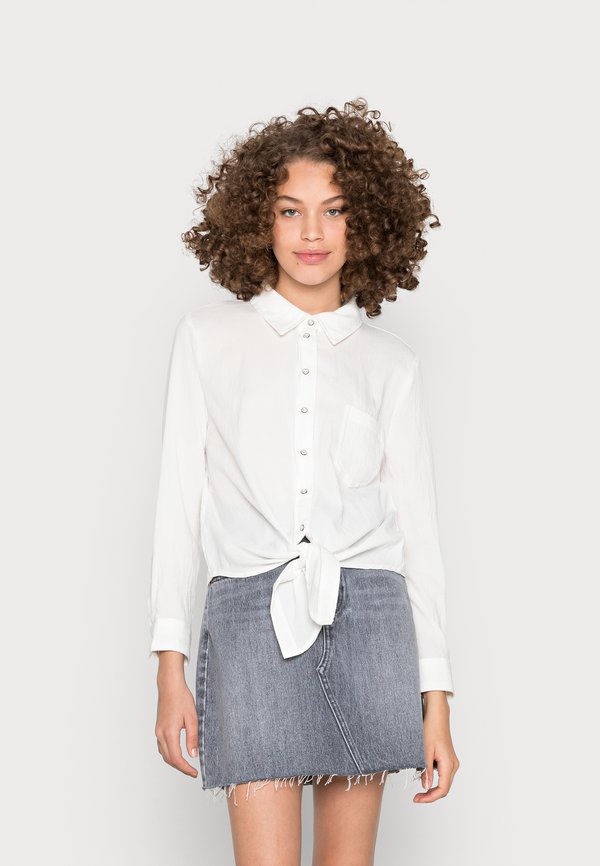 ONLY ONLLECEY LS KNOT NOOS - Button-down blouse - off white
