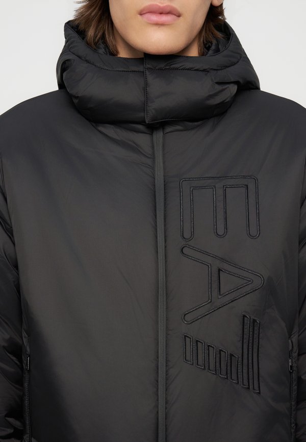 EA7 Emporio Armani