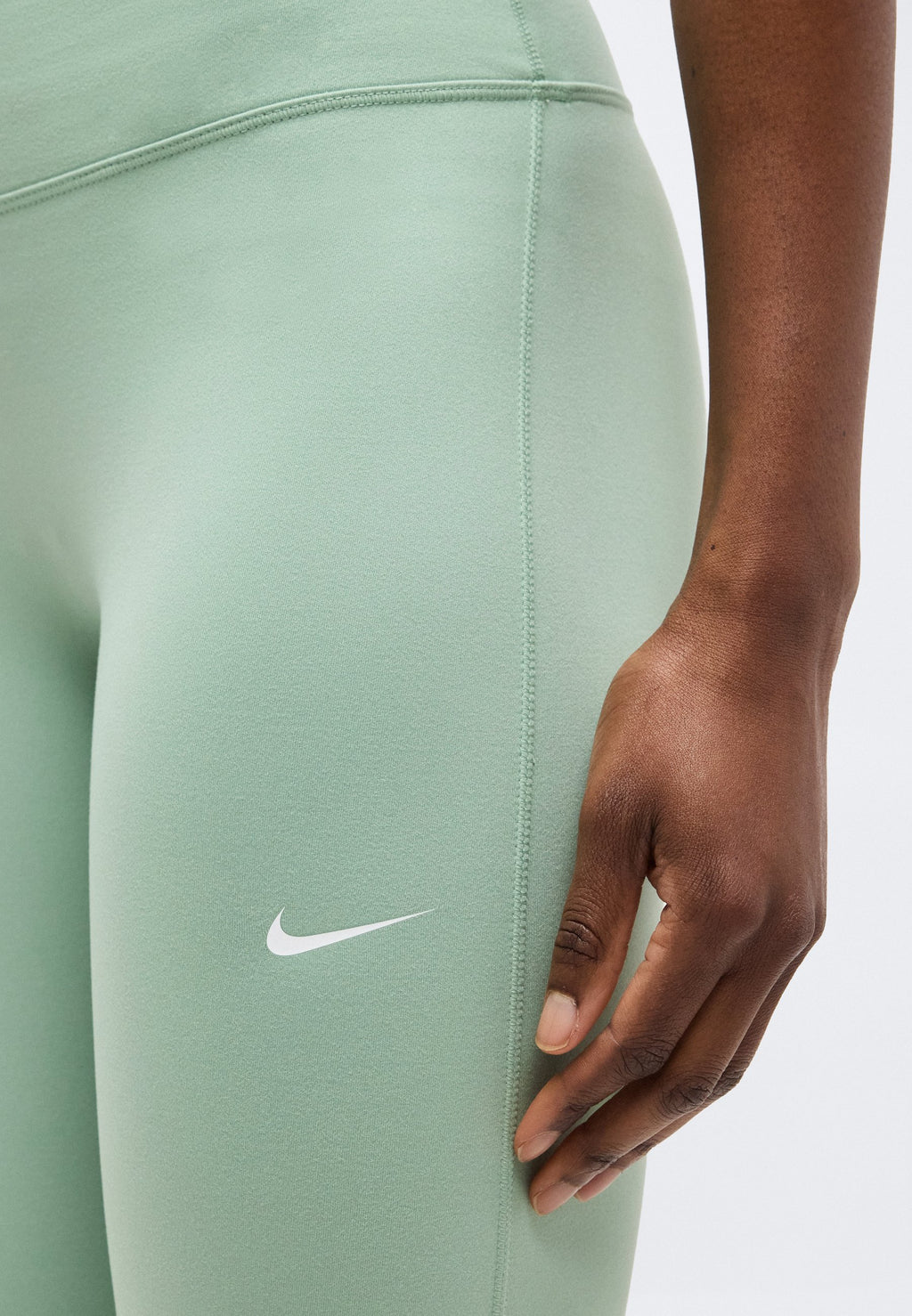 Nike Performance ONE