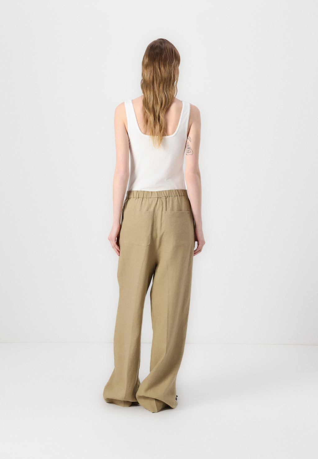 TAILORED STRAIGHT PANT Media 4