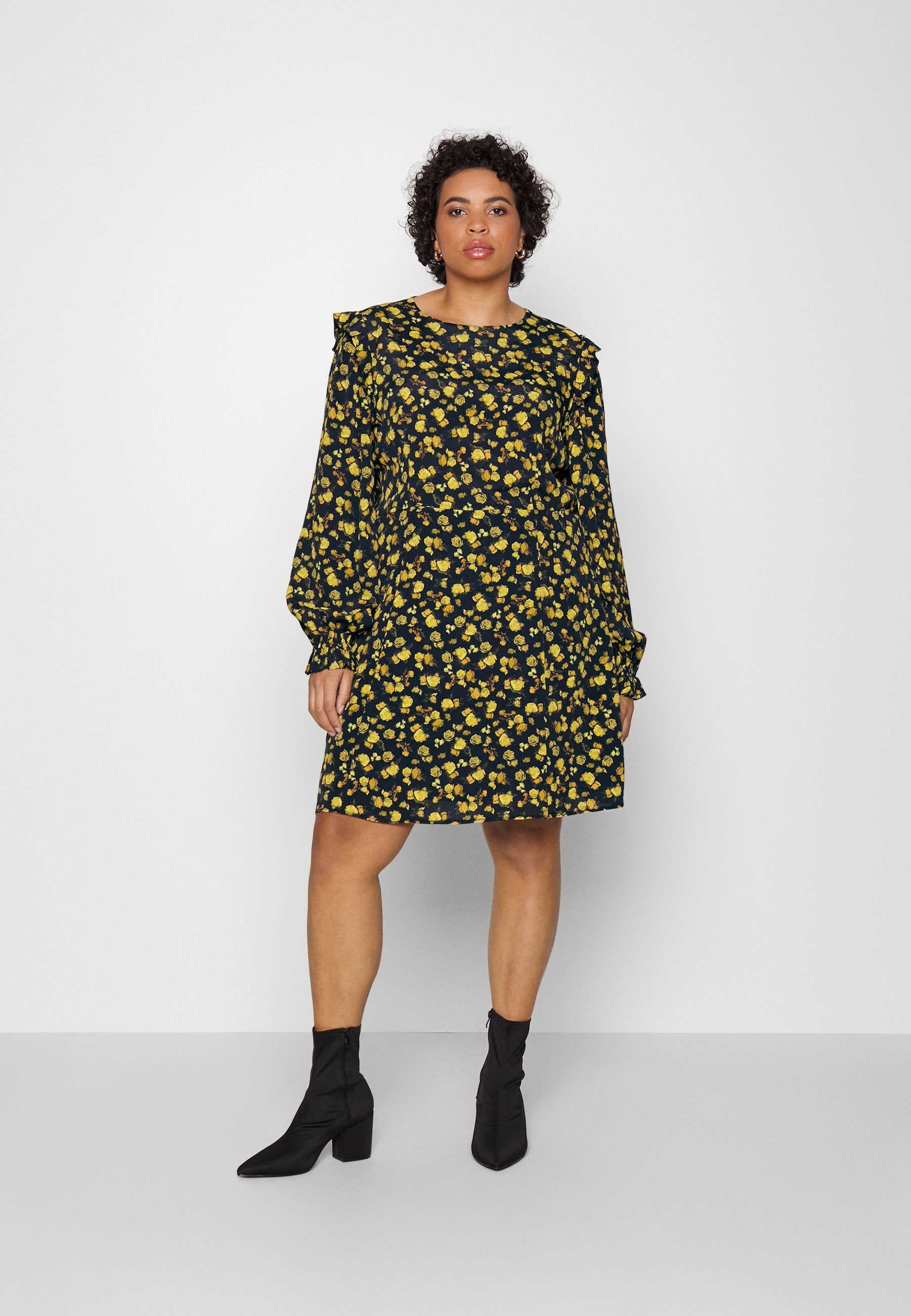  MOSS ROSE DRESS  Media 3