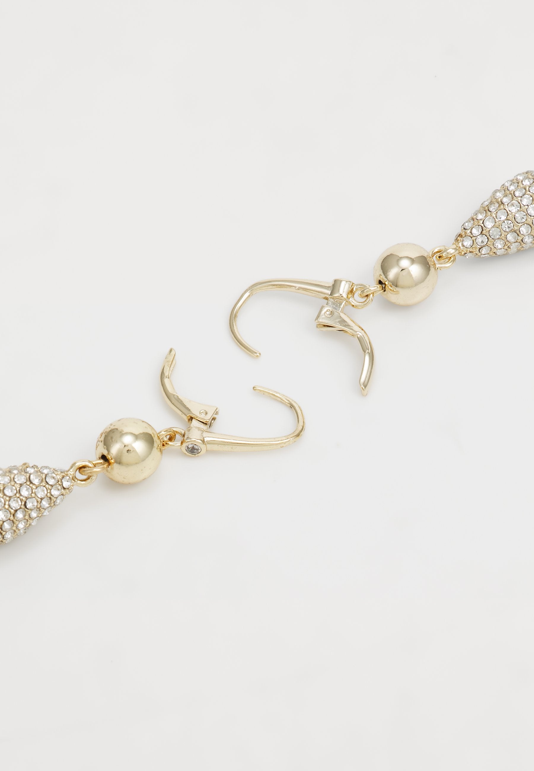 DKNY TEARDROP DROP