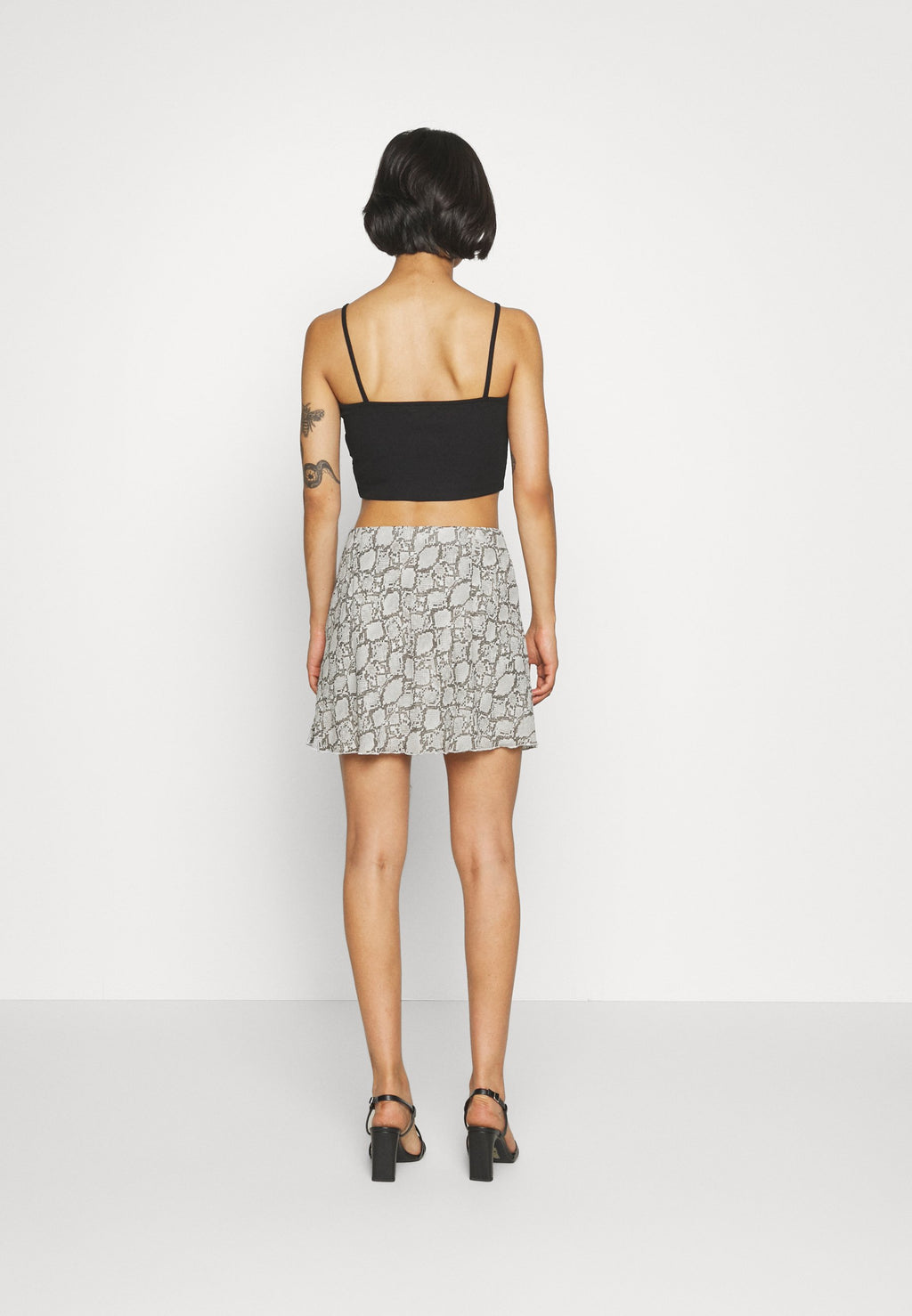 Weekday WAVE SKIRT