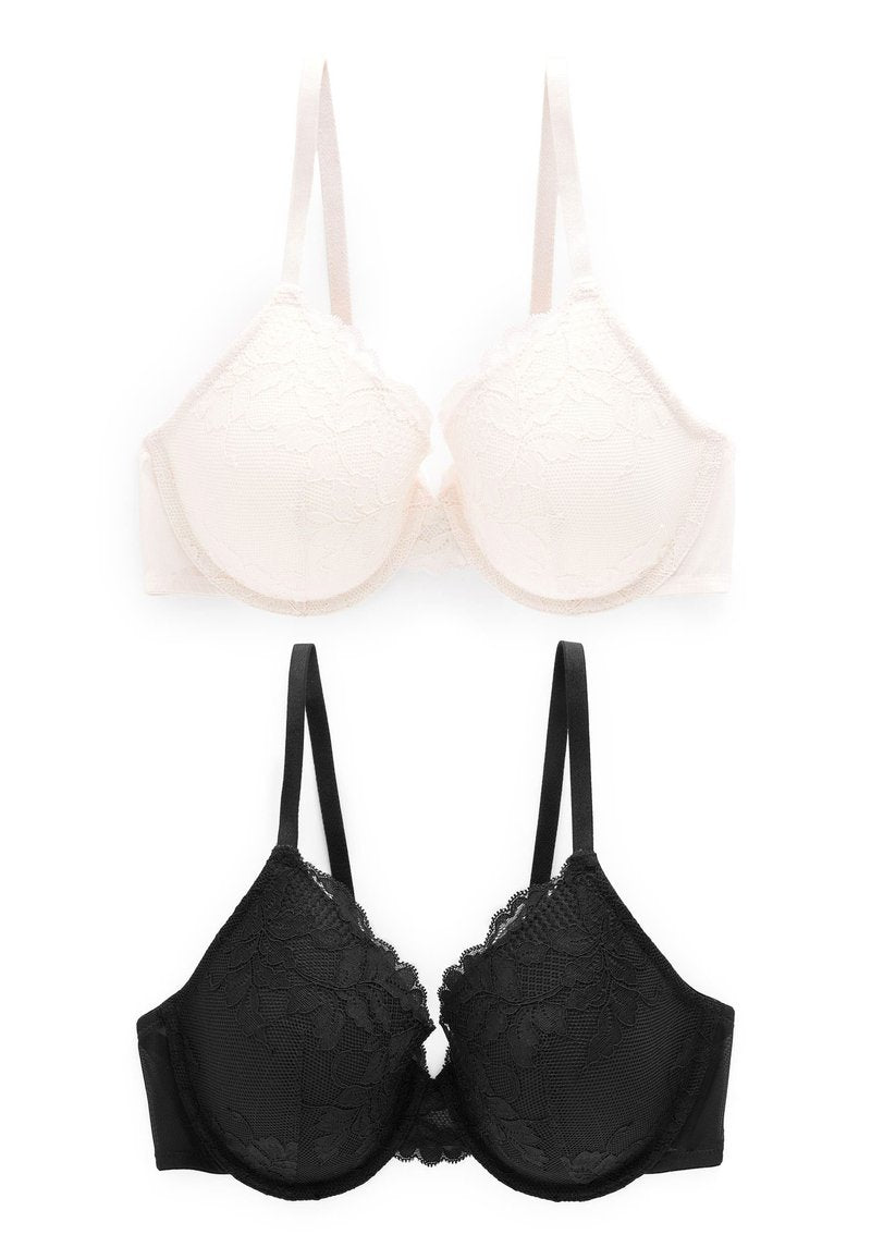 Helle rosa und schwarze Spitzen-BHs mit gepolsterten Cups, verstellbaren Trägern und gewellten Kanten. Schwarz zeigt ein florales Spitzenmuster, beide mit weichen Texturen.