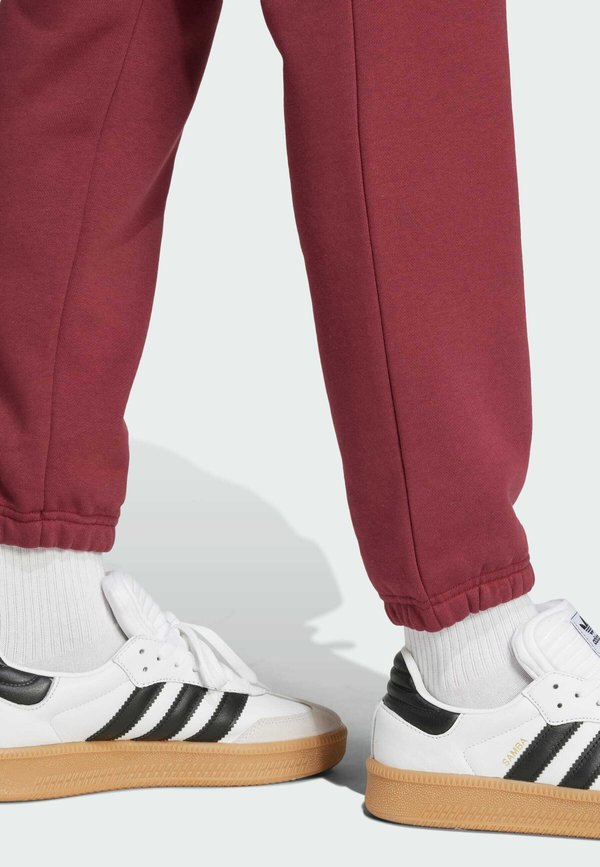 adidas Originals ESS PT