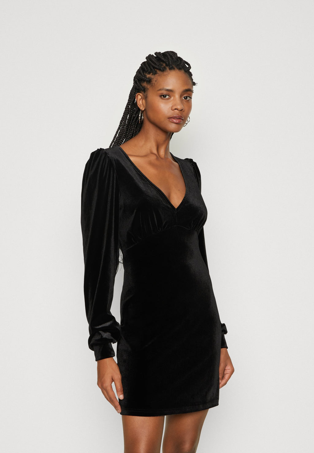 ONLSMOOTH V NECK DRESS Media 3