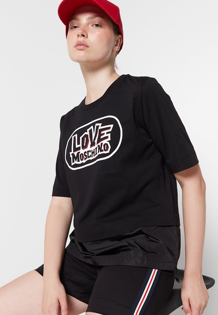 Love Moschino