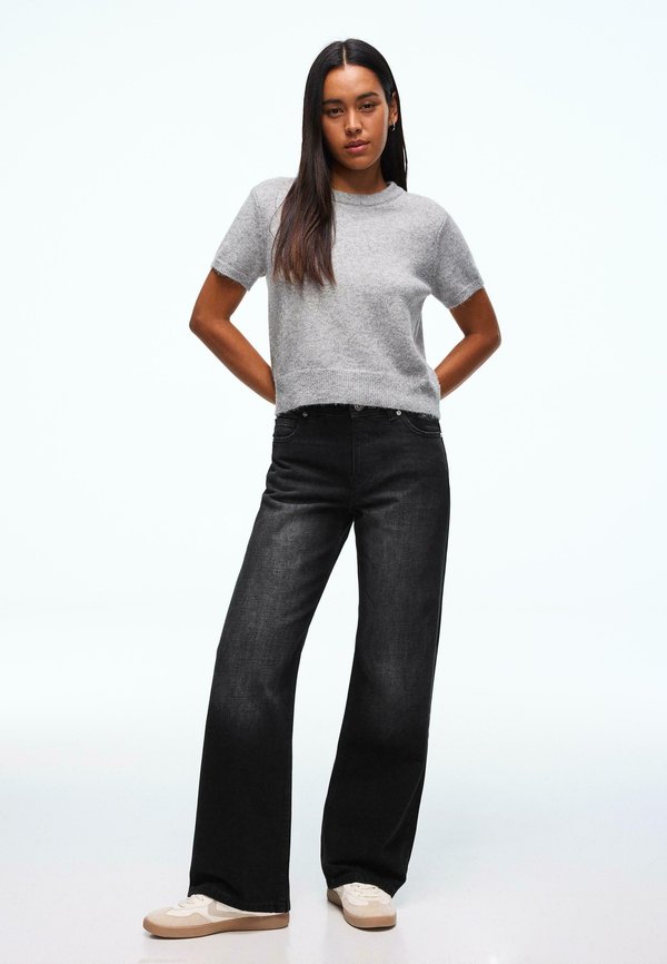Bershka Baggy Jeans - black