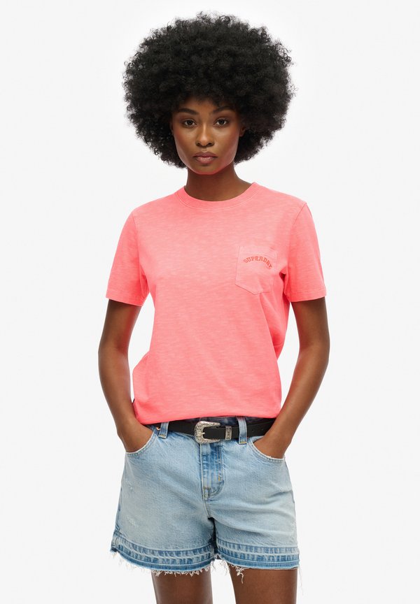 Superdry & Co ESSENTIAL LOGO GARMENT DYE  - Basic T-shirt - fiery coral