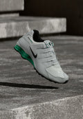 Nike Sportswear SHOX NZ - Trainers - grey fog/black/stadium green/fir/light pumice