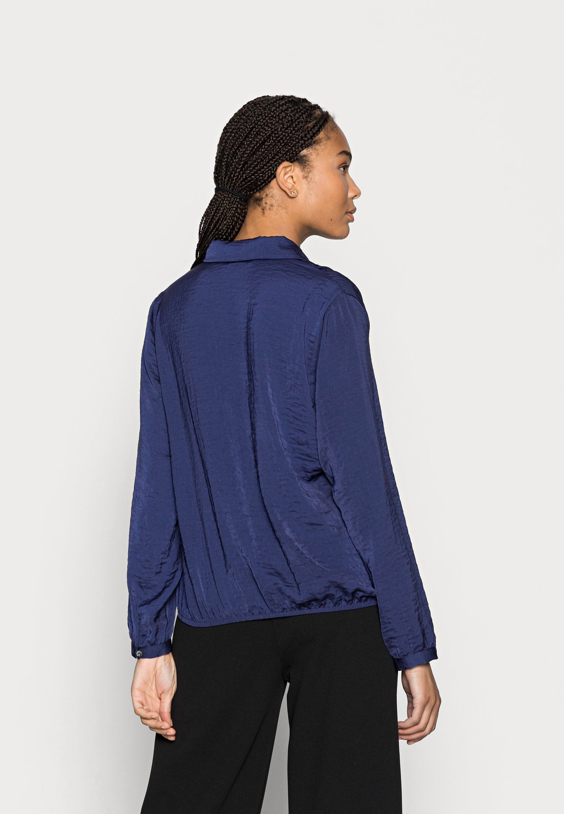 s.Oliver Langarmshirt Media 4