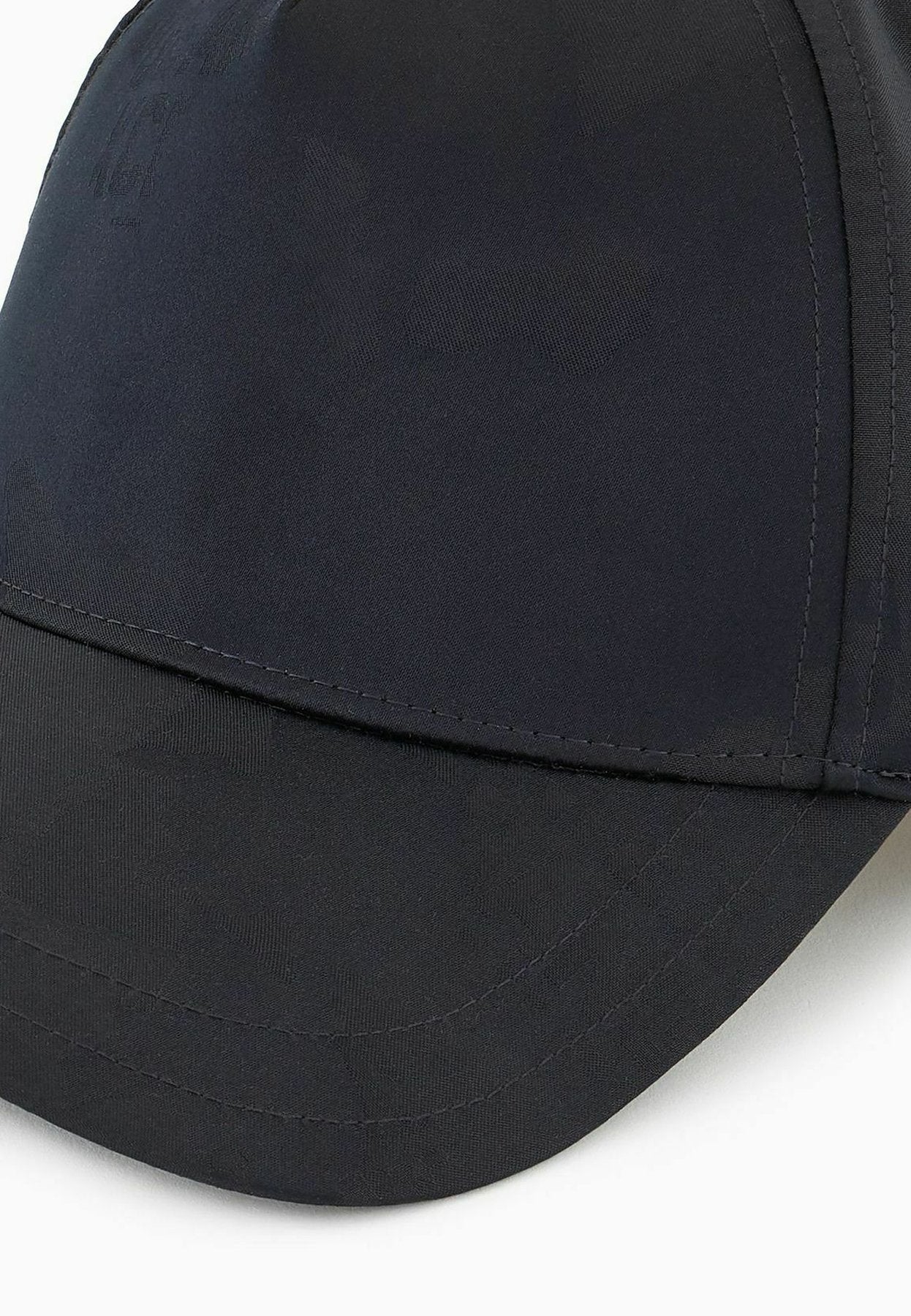 Armani Exchange Cap Media 3