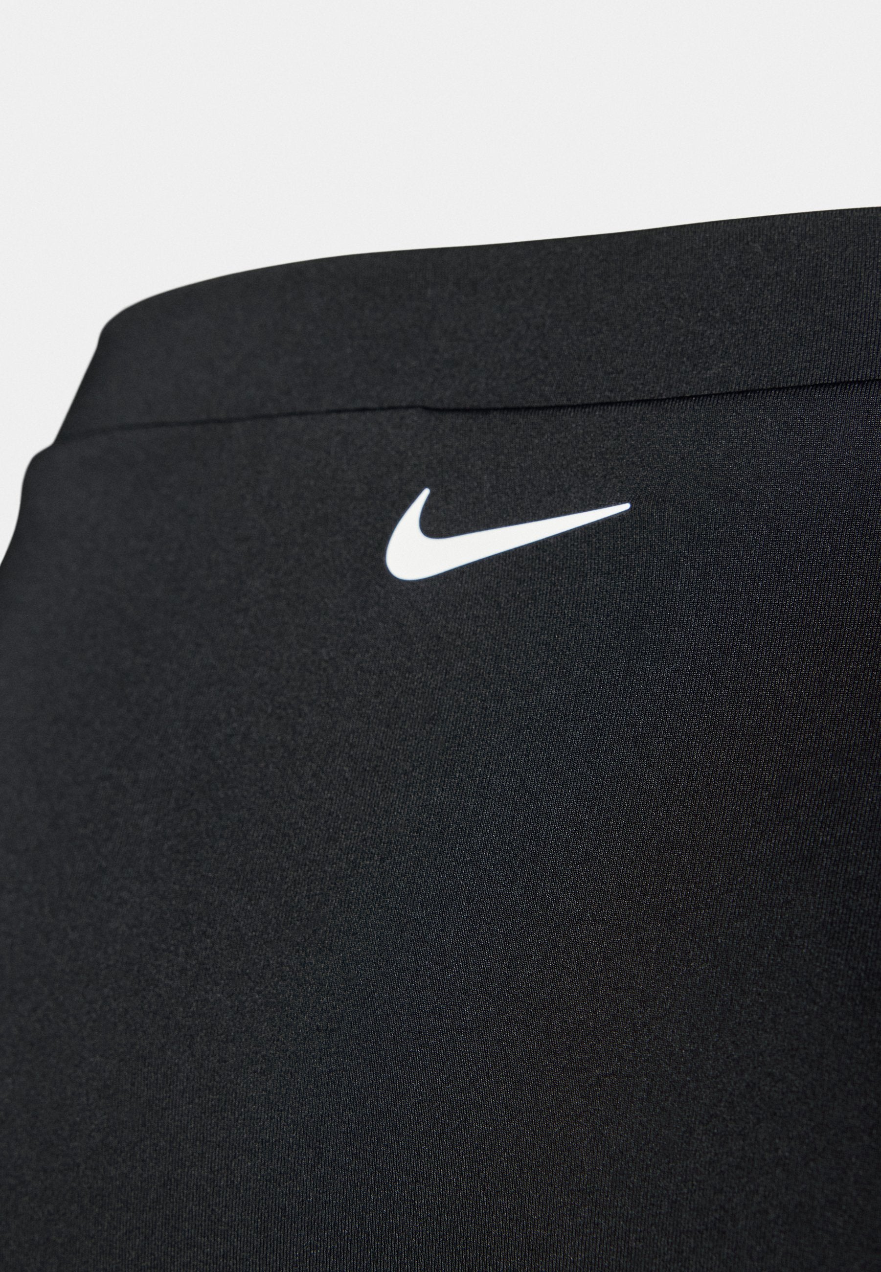 Nike Performance