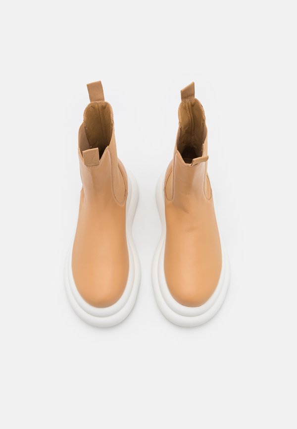 A.W.A.K.E. MODE CASUAL ARIANA BOOT