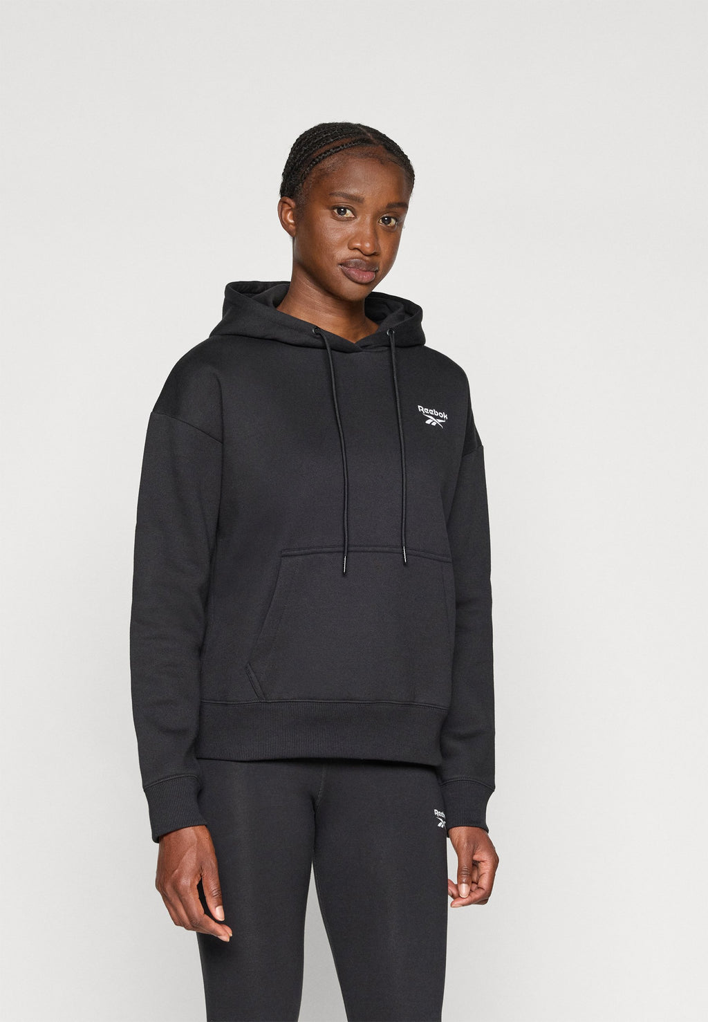 Reebok SMALL LOGO HOODIE