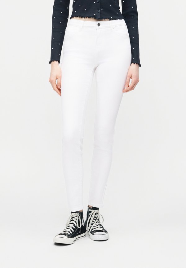 ONLY ONLPOWER MID PUSHUP - Jeans Skinny Fit - white denim