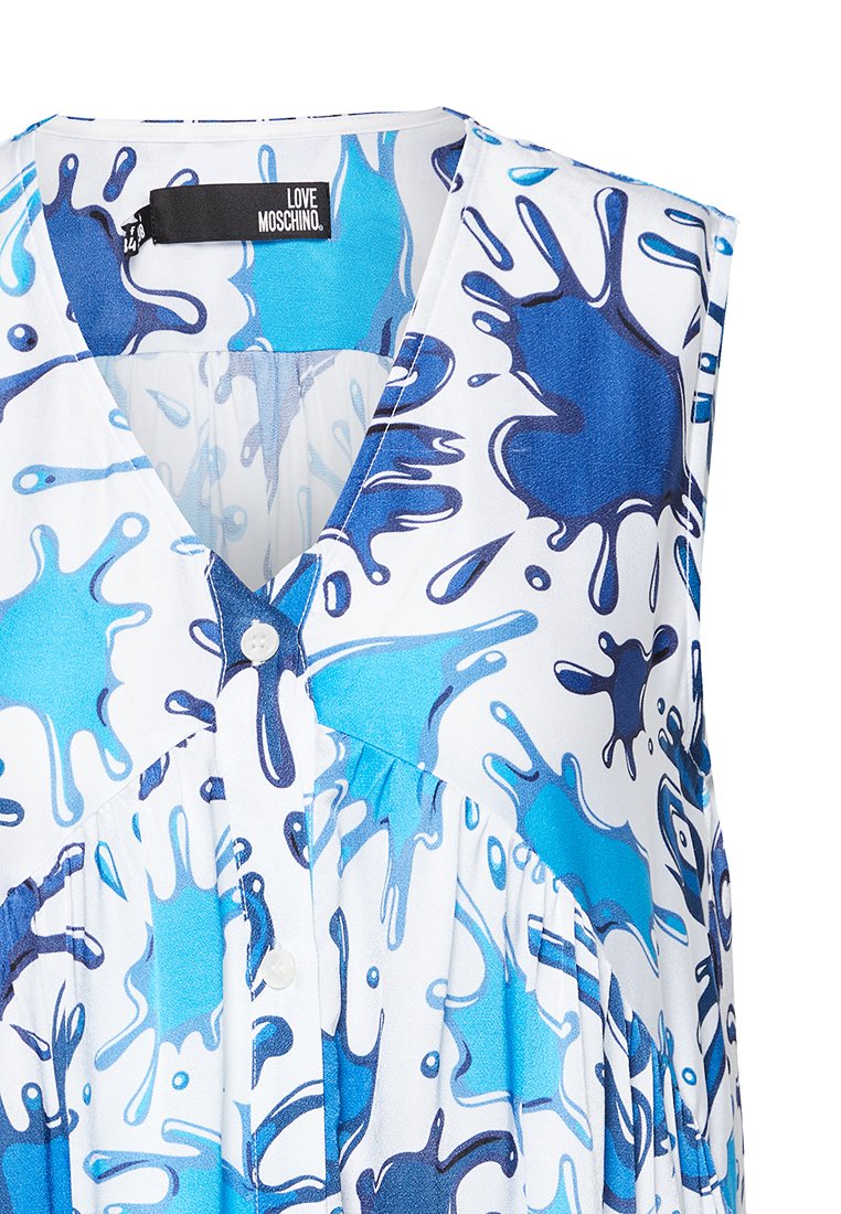 Love Moschino
