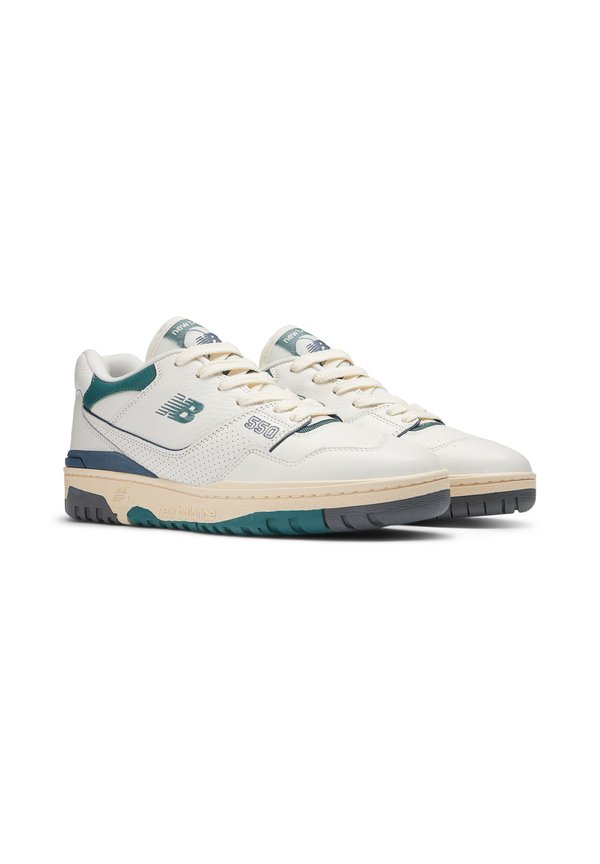 New Balance 550