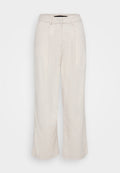 Beige Leinenhose mit hoher Taille, gefaltetem Frontbereich und weitem Bein. Sie verfügt über ein klar geschnittenes Design und einen strukturierten Stoff für Atmungsaktivität.
