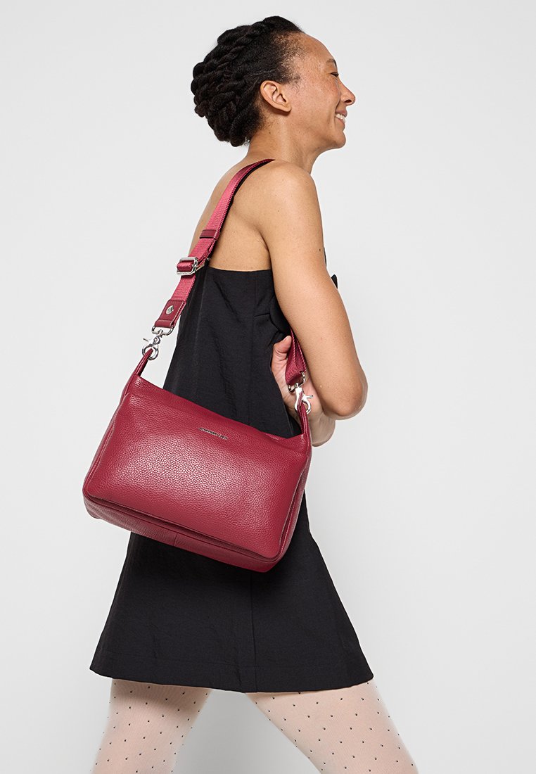 Mandarina Duck