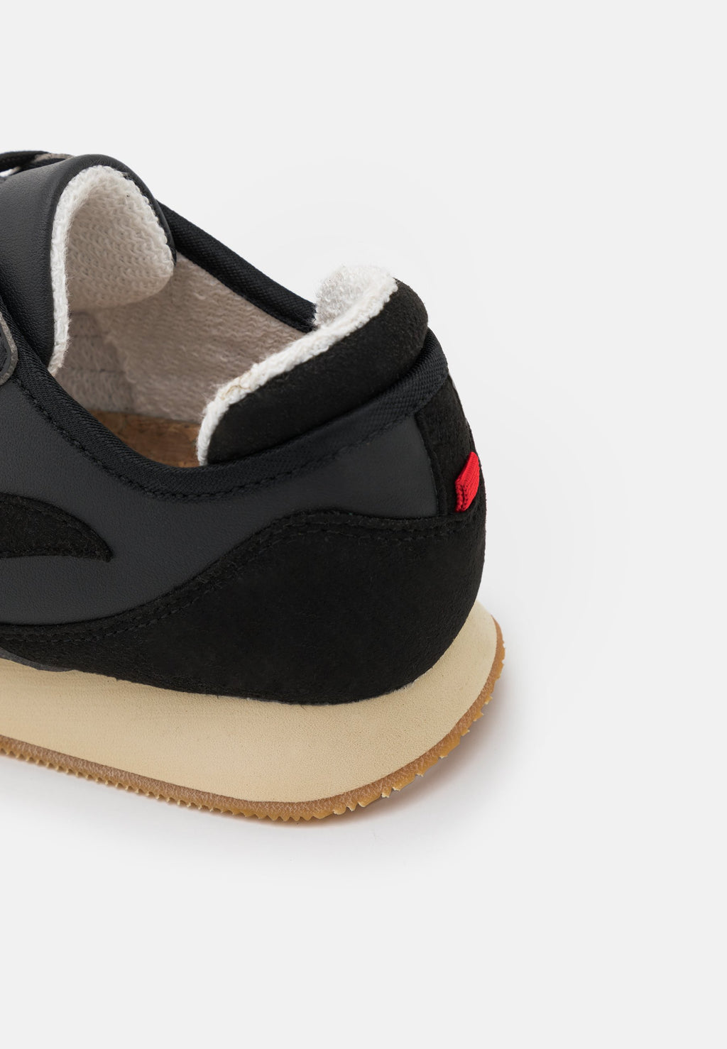 Genesis Footwear IDUNA