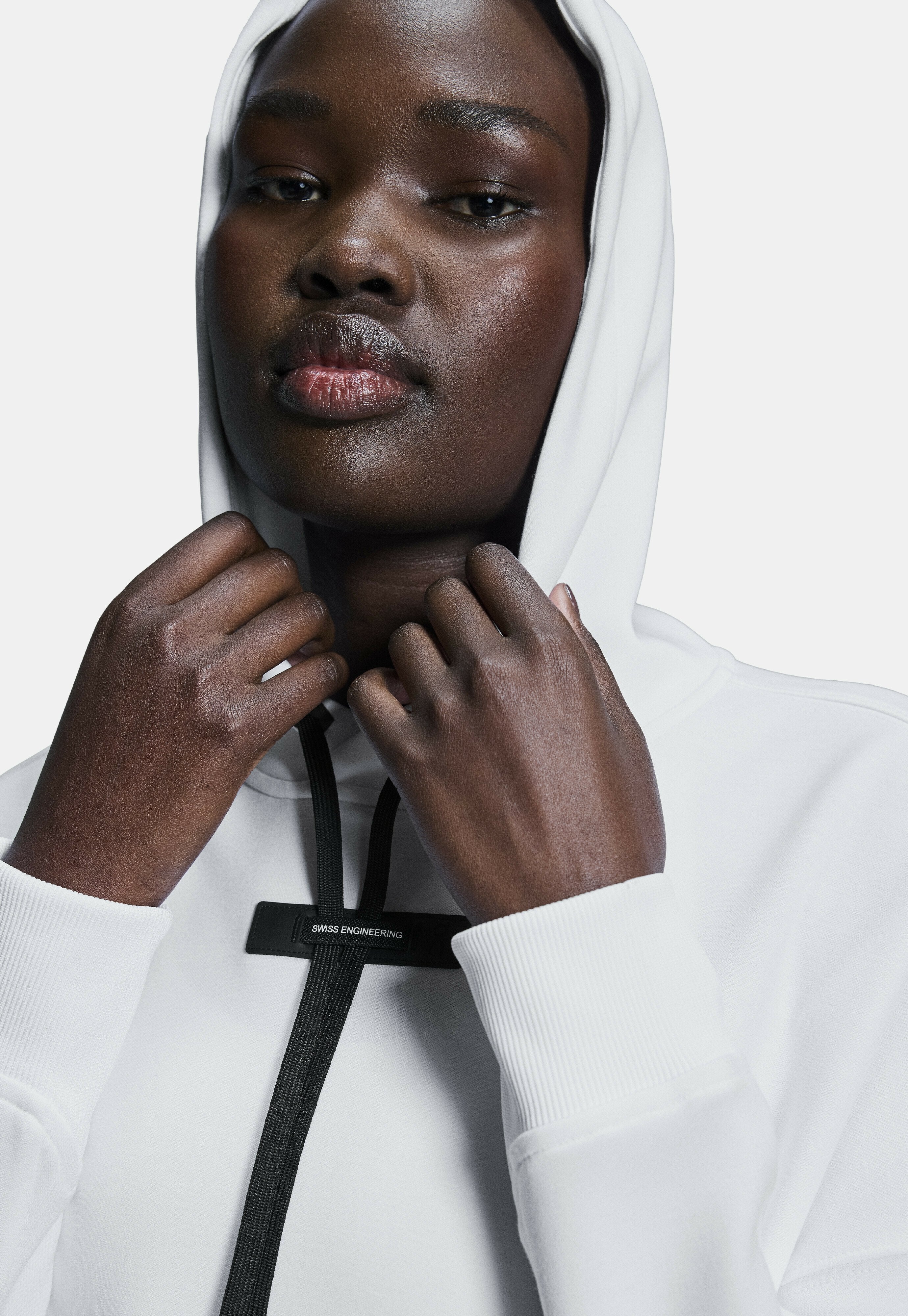 HOODIE 3 Media 4