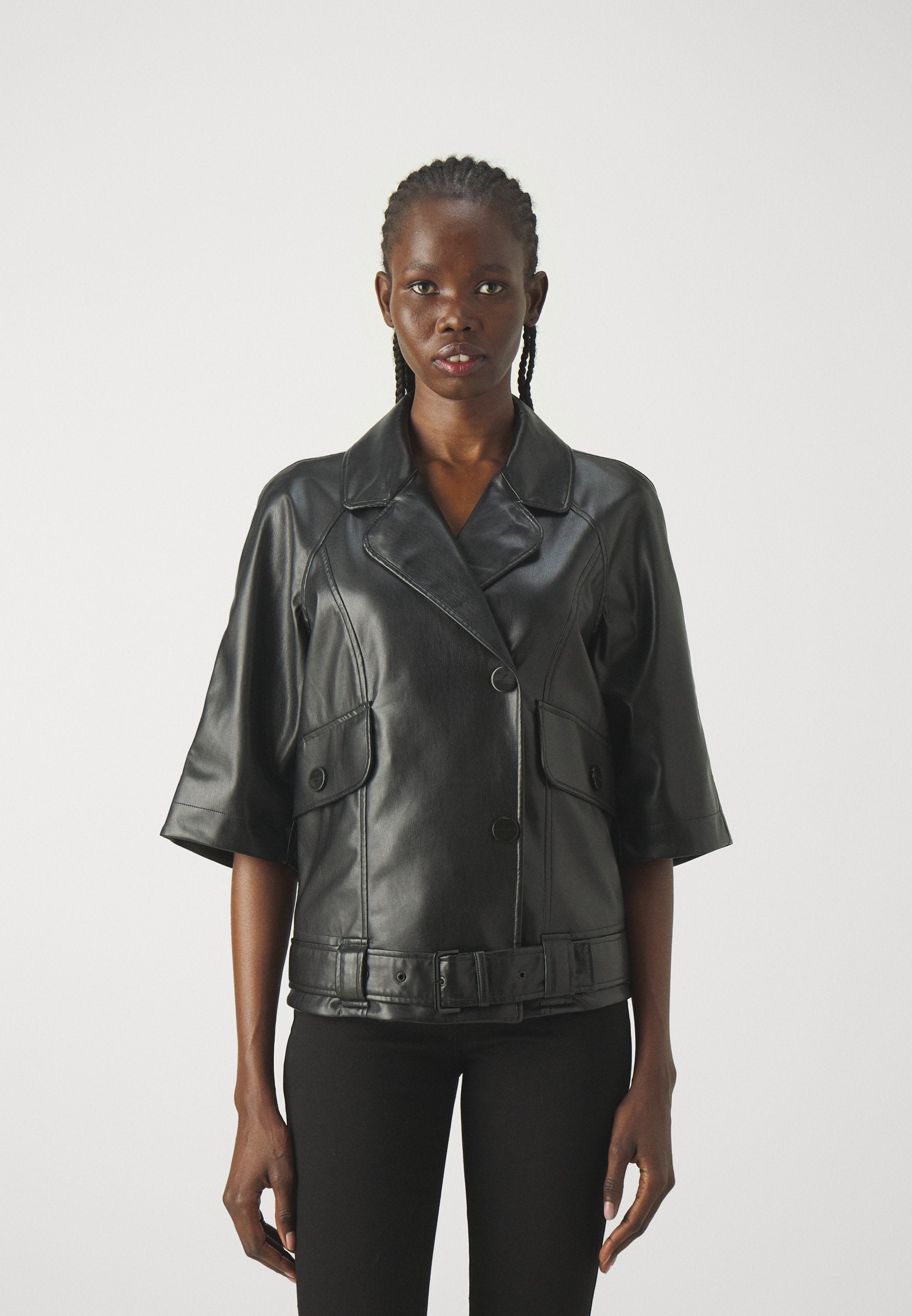 BLOUSON Media 3
