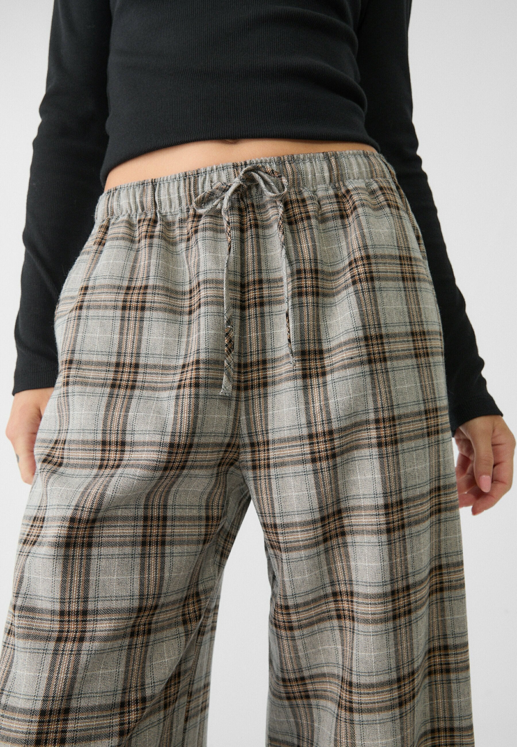 Stradivarius FLOWING SMART CHECK