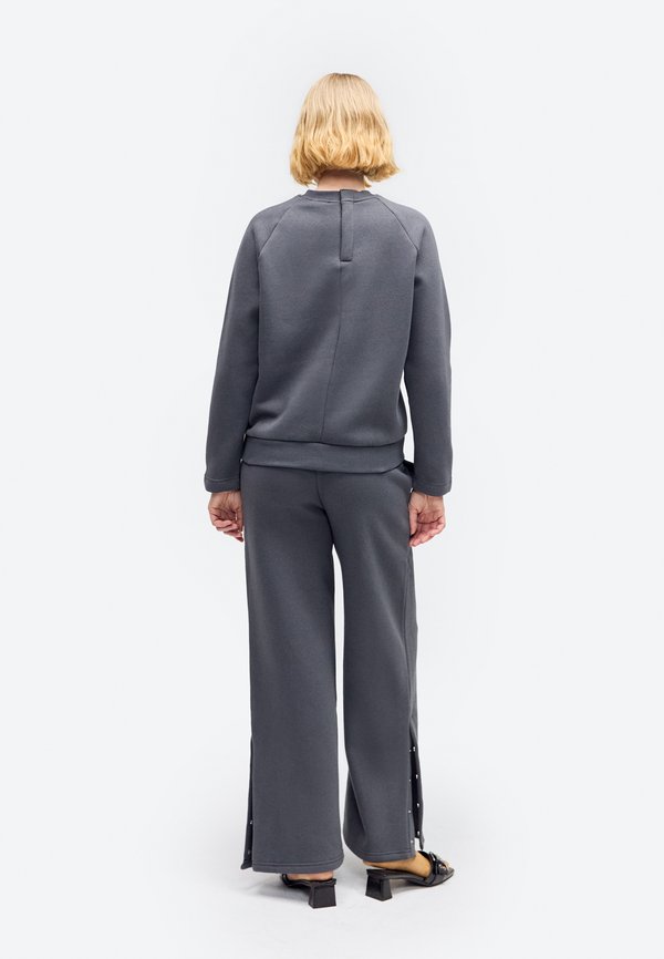 Even&Odd ADAPTIVE TRACKSUIT SET