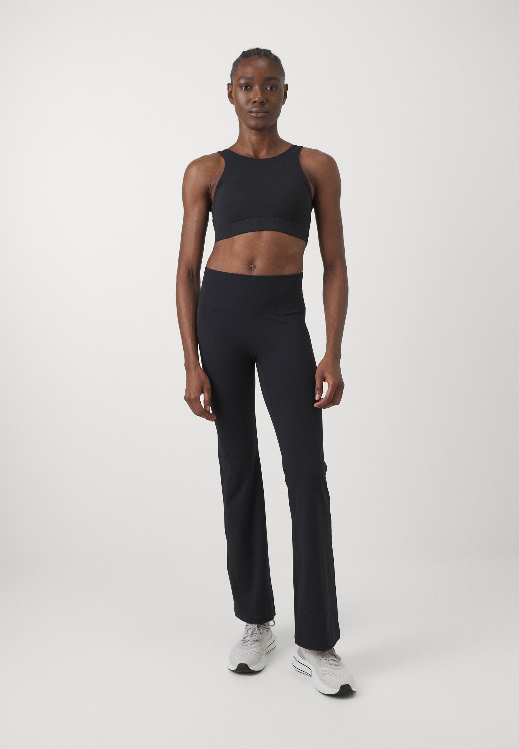 Stronger HIGH SUPPORT BRA