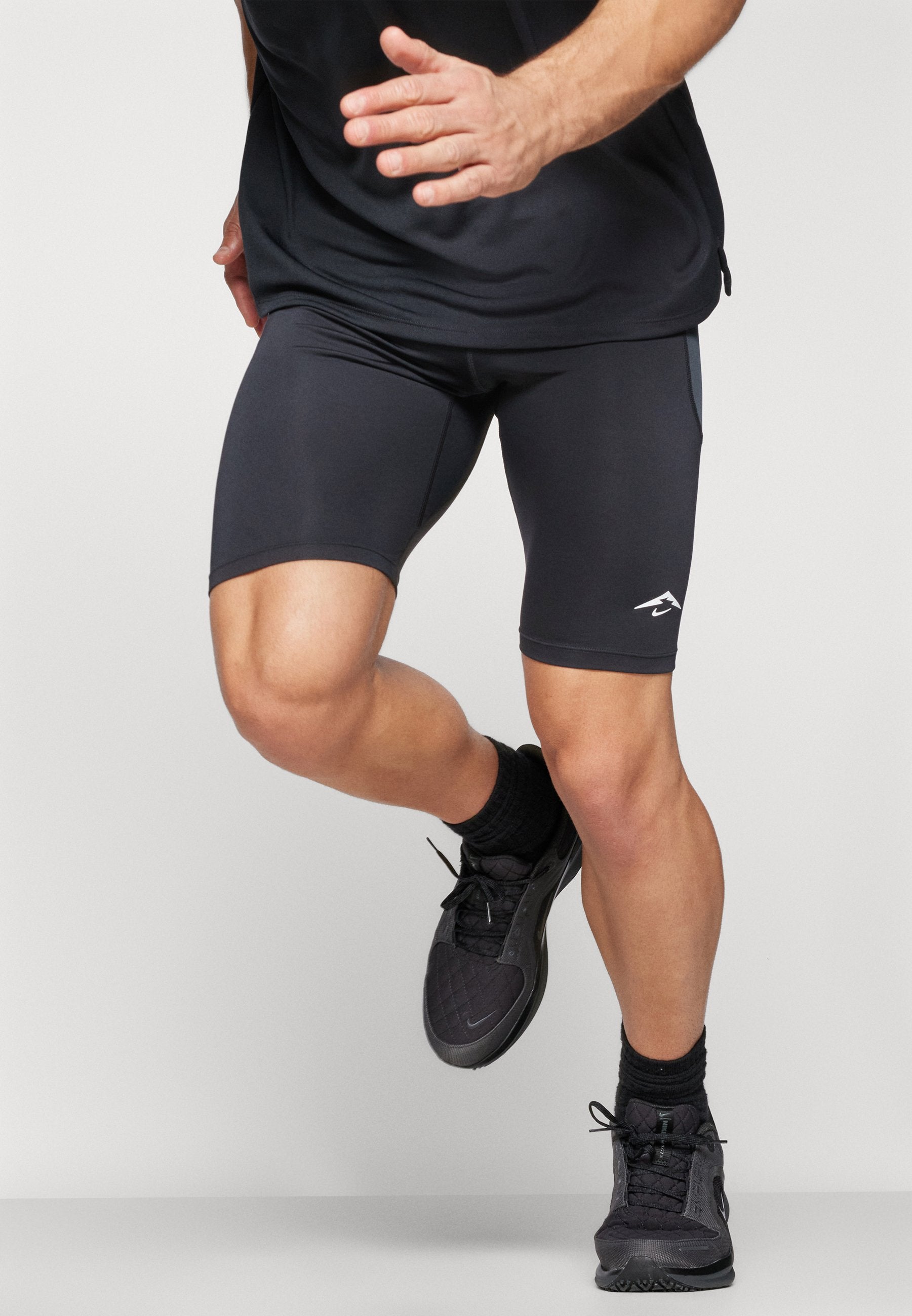 Nike Performance LAVA LOOPS