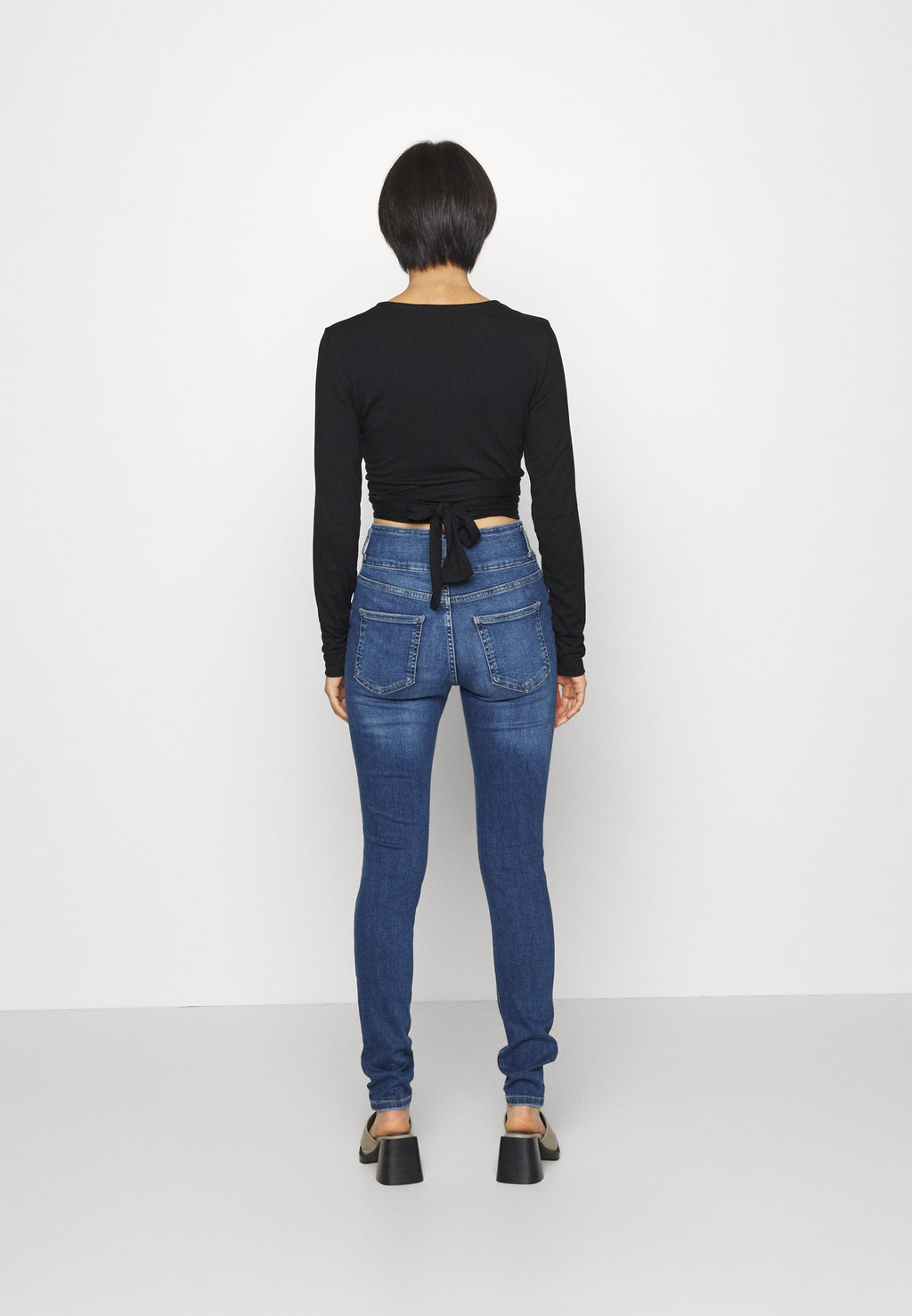 ONLHUSH WAISTBAND Media 4