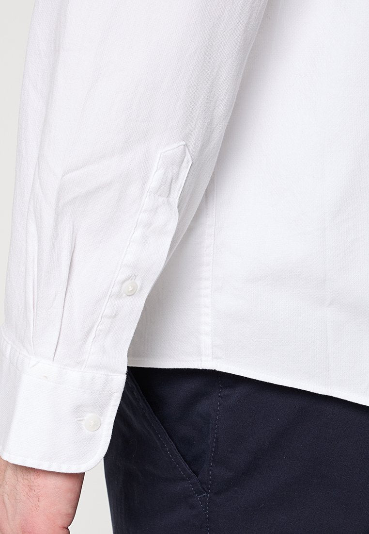 REGULAR FIT Media 6