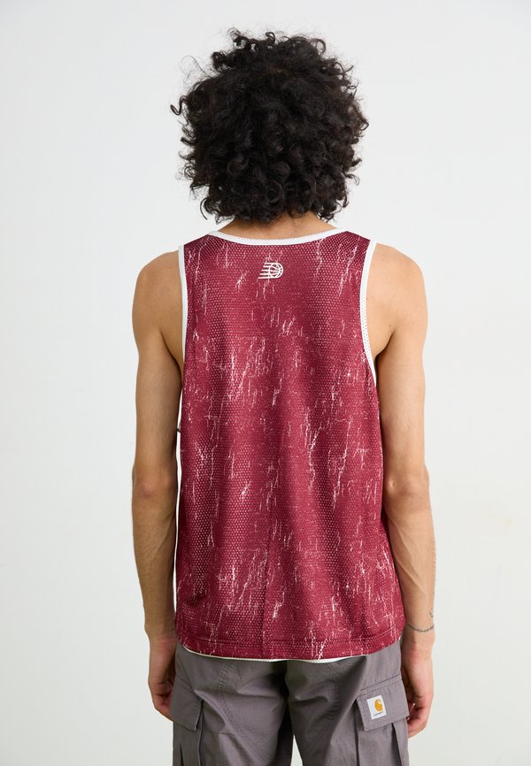 New Balance IN GAME REVERSIBLE