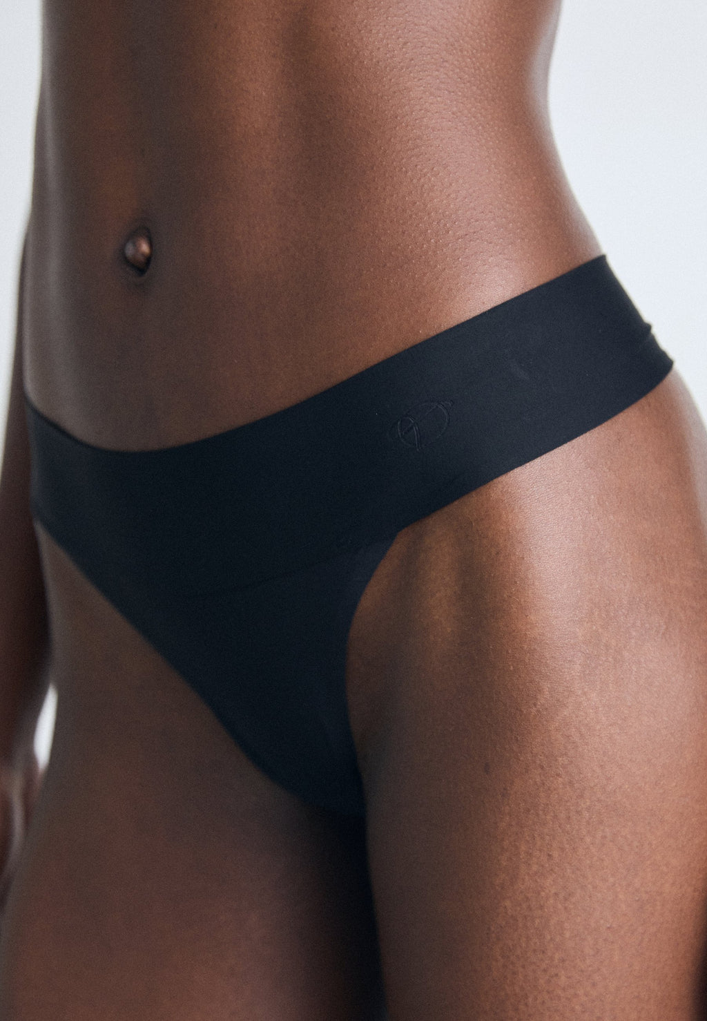 Triumph BODY MAKE UP ILLUSION