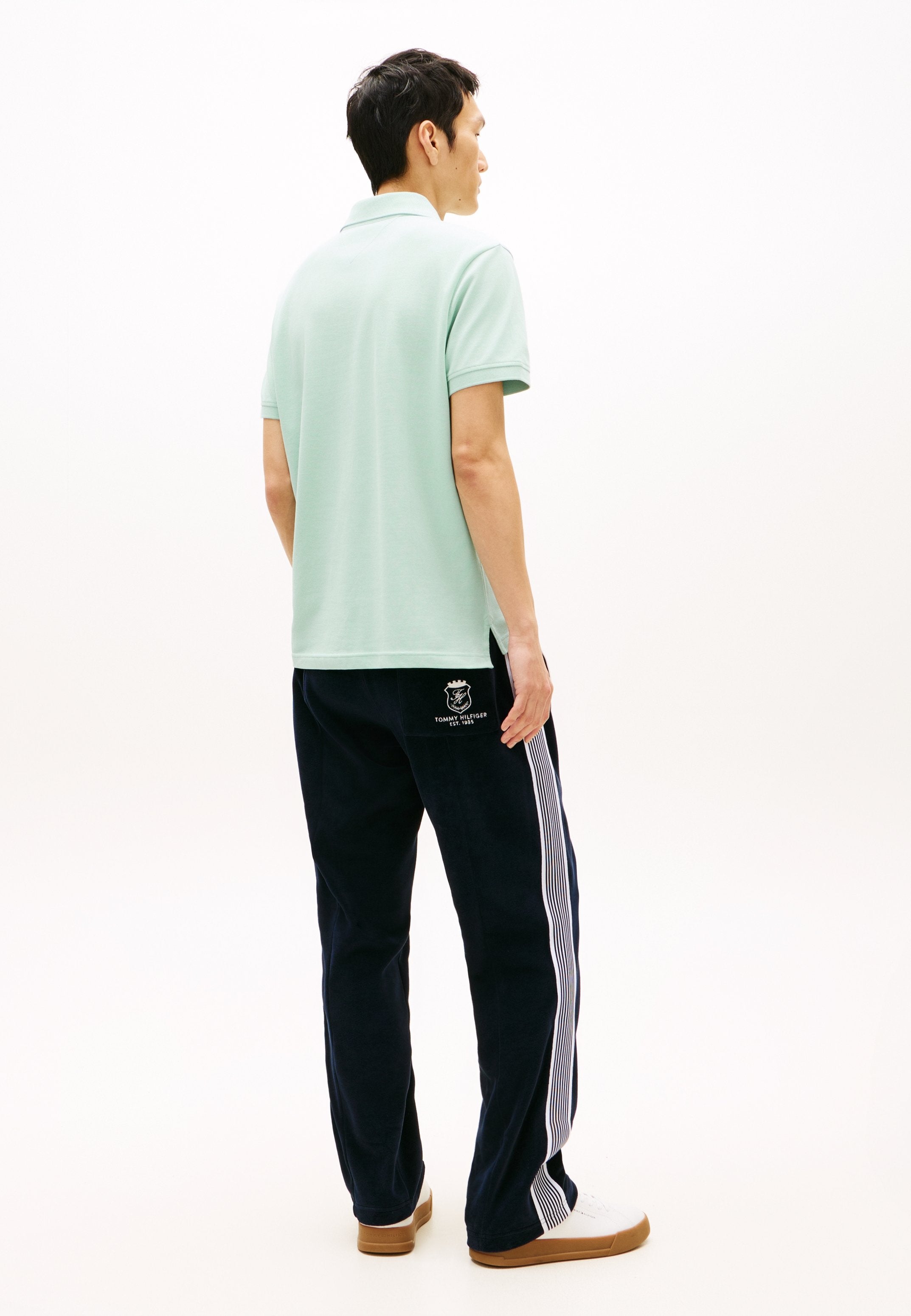 REGULAR FIT Media 4