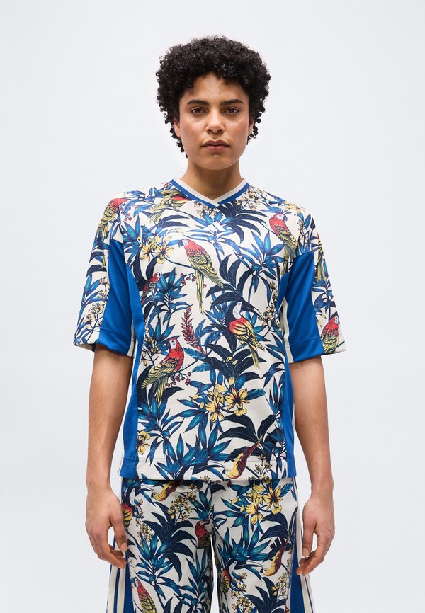 adidas Sportswear ADIDAS X FARM RIO PREMIUM - Print T-shirt - dark marine/talc/fade gold-coloured