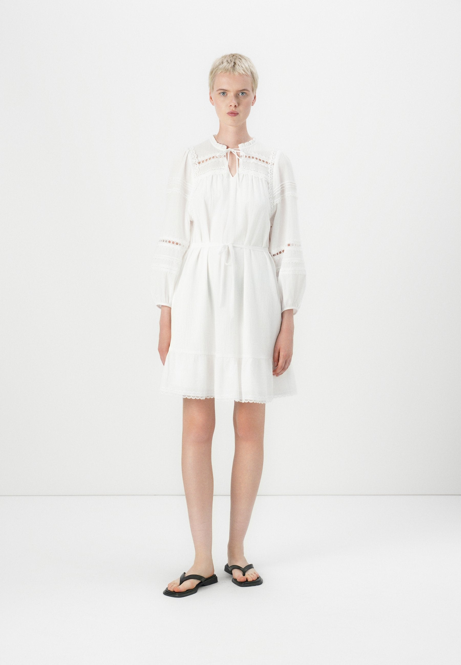 ONLY ONLVERA DETAIL DRESS